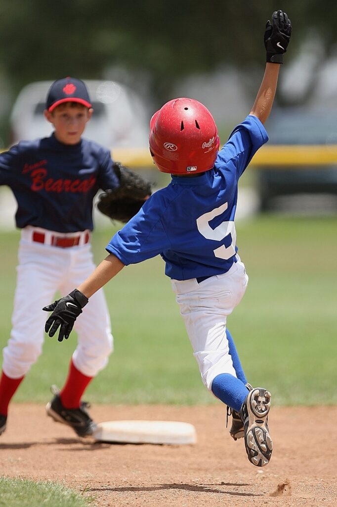 baseball, runner, sliding-1617851.jpg